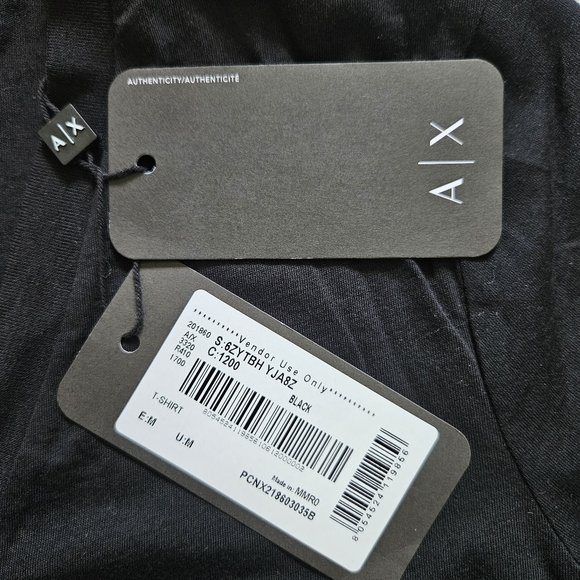 NWT Armani Exchange v-neck tshirt M - Picture 3 of 10